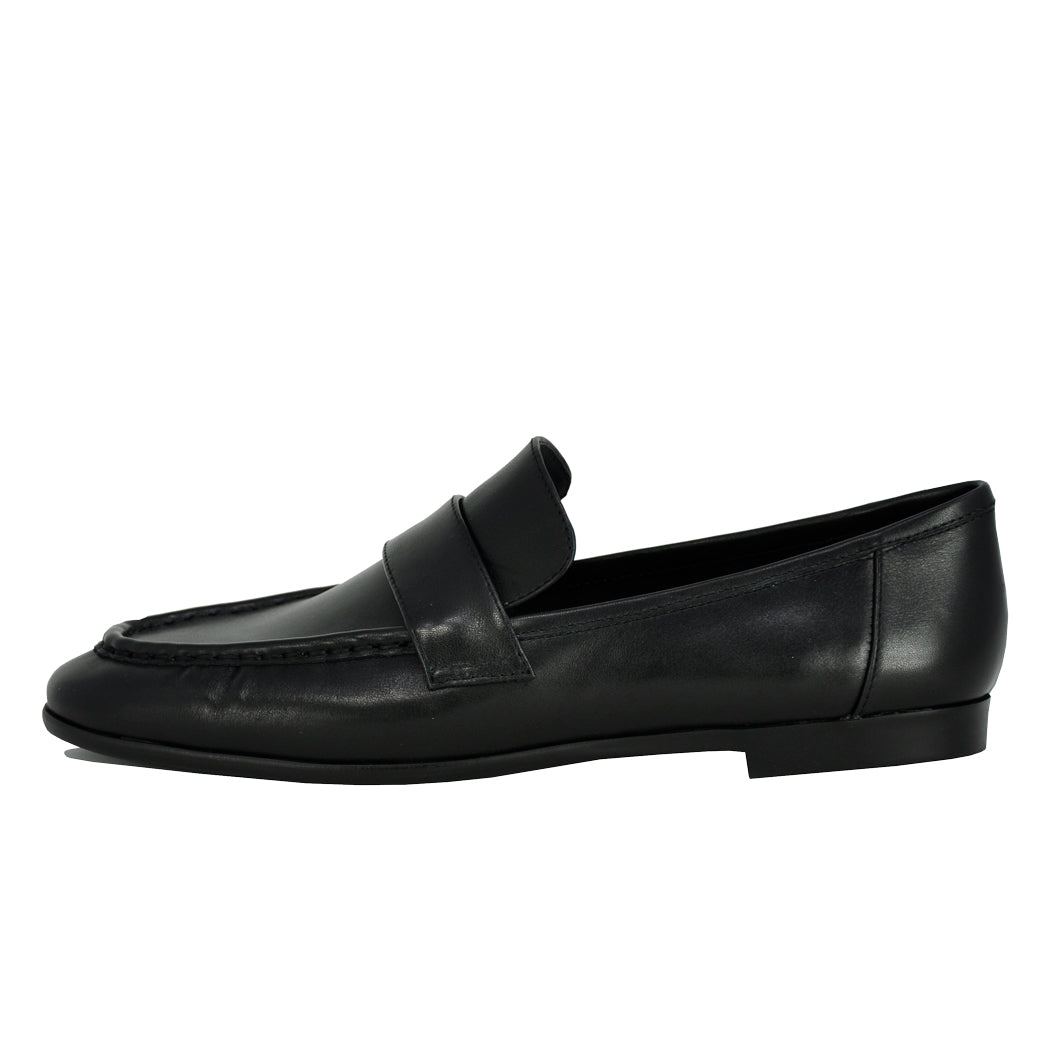 Arrow Leather Flat Loafer