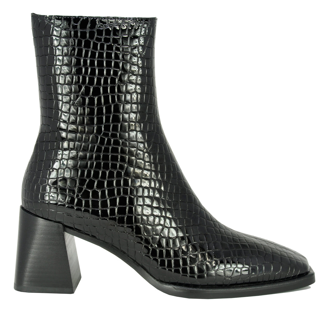 Sherpal-2 Croc Leather Heel Bootie – Footnotes
