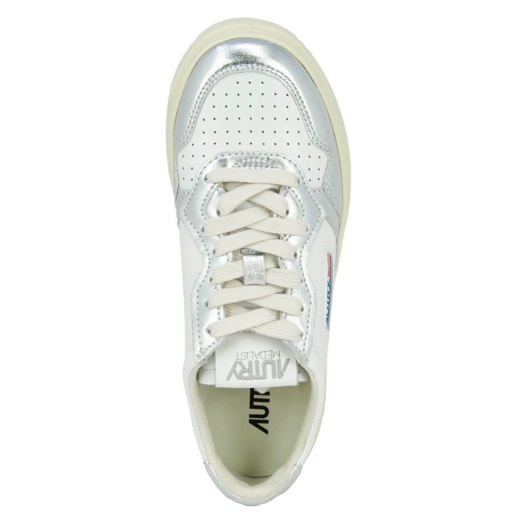 MedalistLow-WB18 Leather Fashion Sneaker – Footnotes