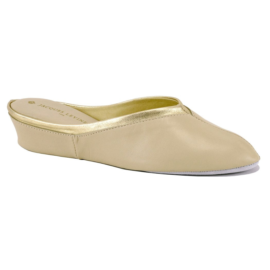 4640 Wedge V Trim Slipper – Footnotes